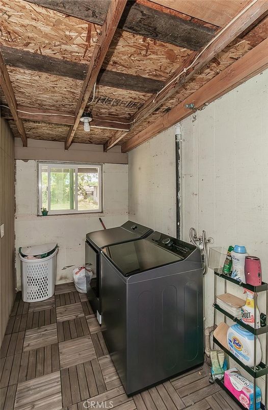 Interior, Washer, Wooden Beams, Wooden Ceilings, Wood Texture Flooring
