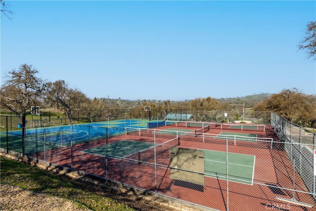Exterior, Tennis Courts