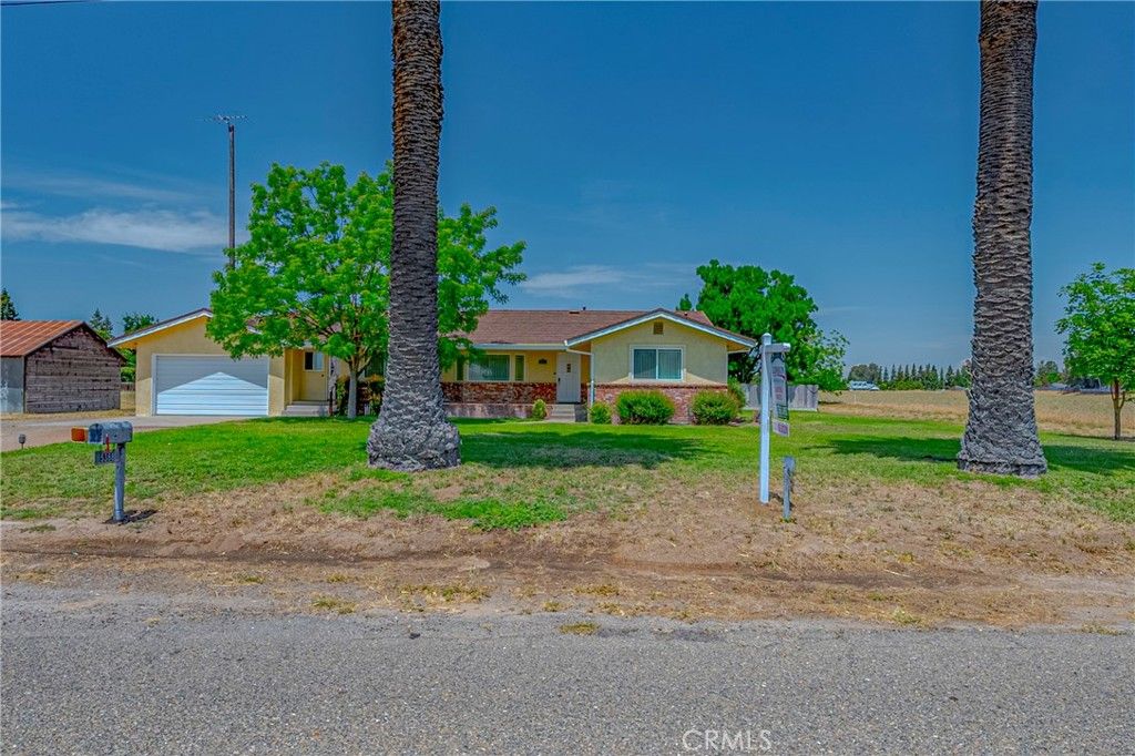Backyard, Detached Garage, Exterior