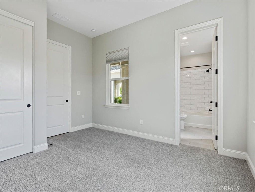 Bathroom, Empty room, Interior, Recessed Lighting