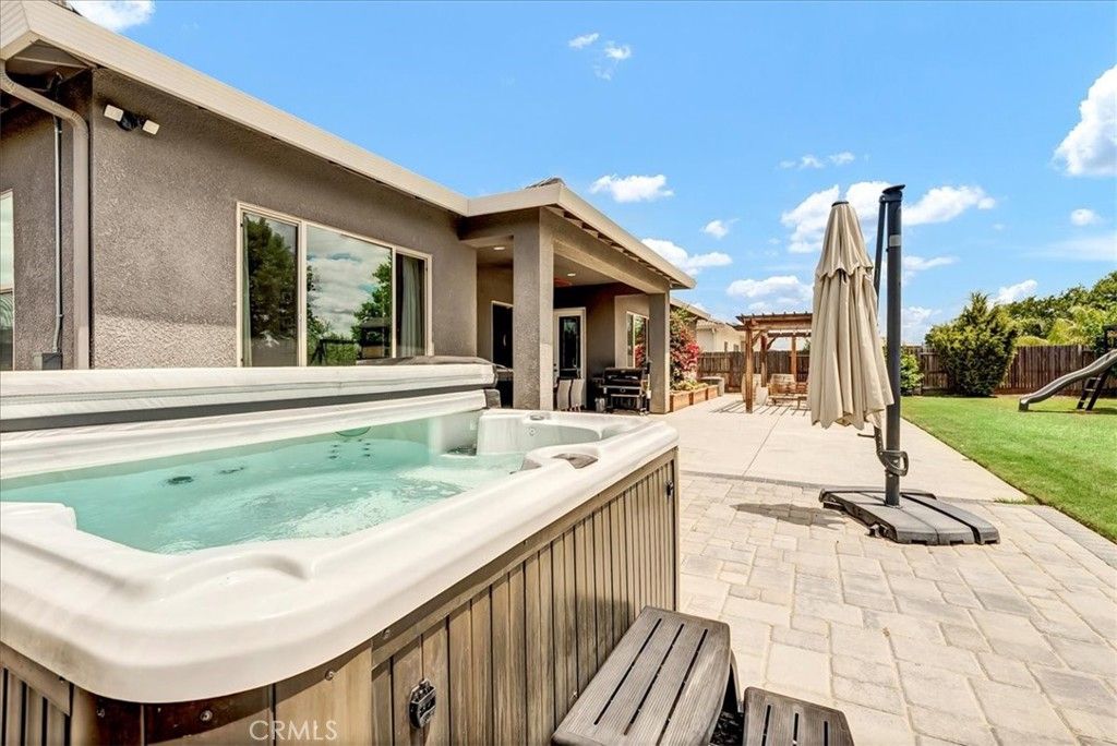 Backyard, Exterior, Hot Tub