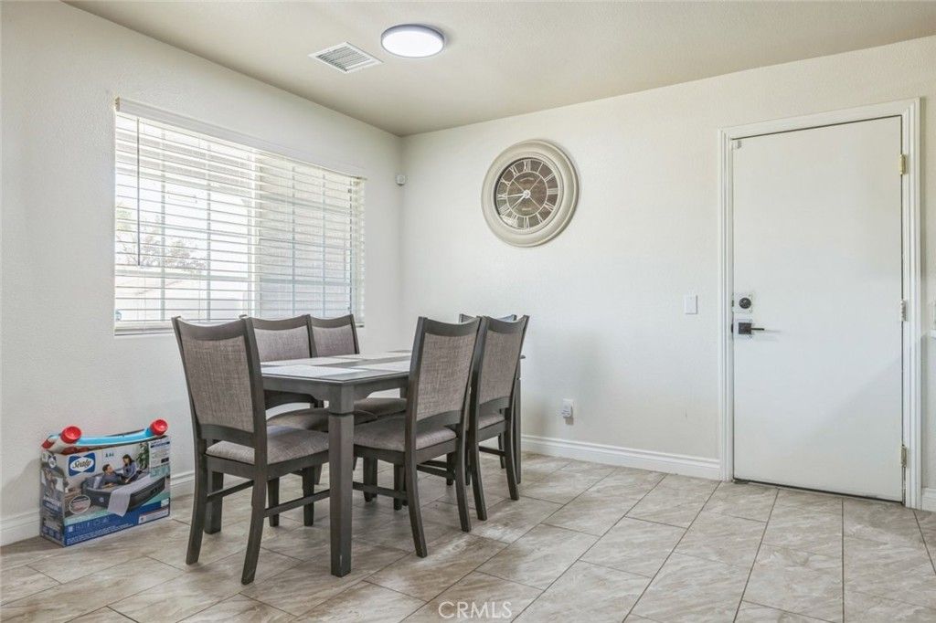 Dining room, Interior