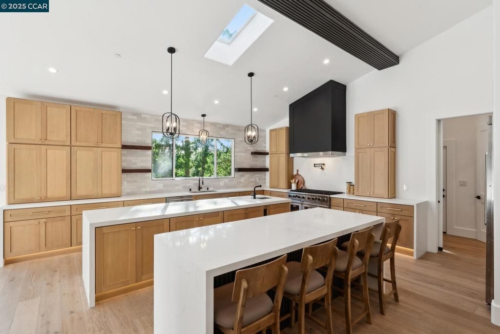 Interior, Kitchen, Pendant Lights, Recessed Lighting, Wood Texture Flooring