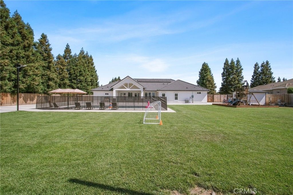 Backyard, Exterior, Playground