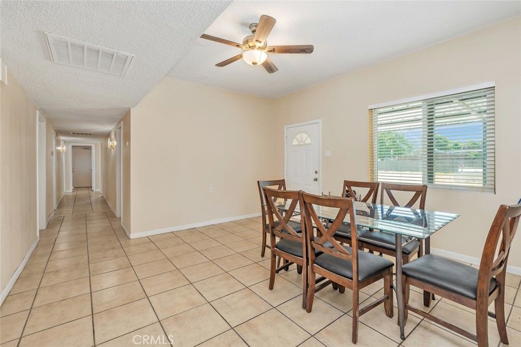 Dining room, Interior
