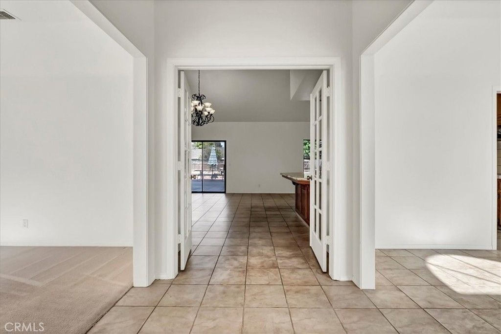 Chandelier, Empty room, Interior