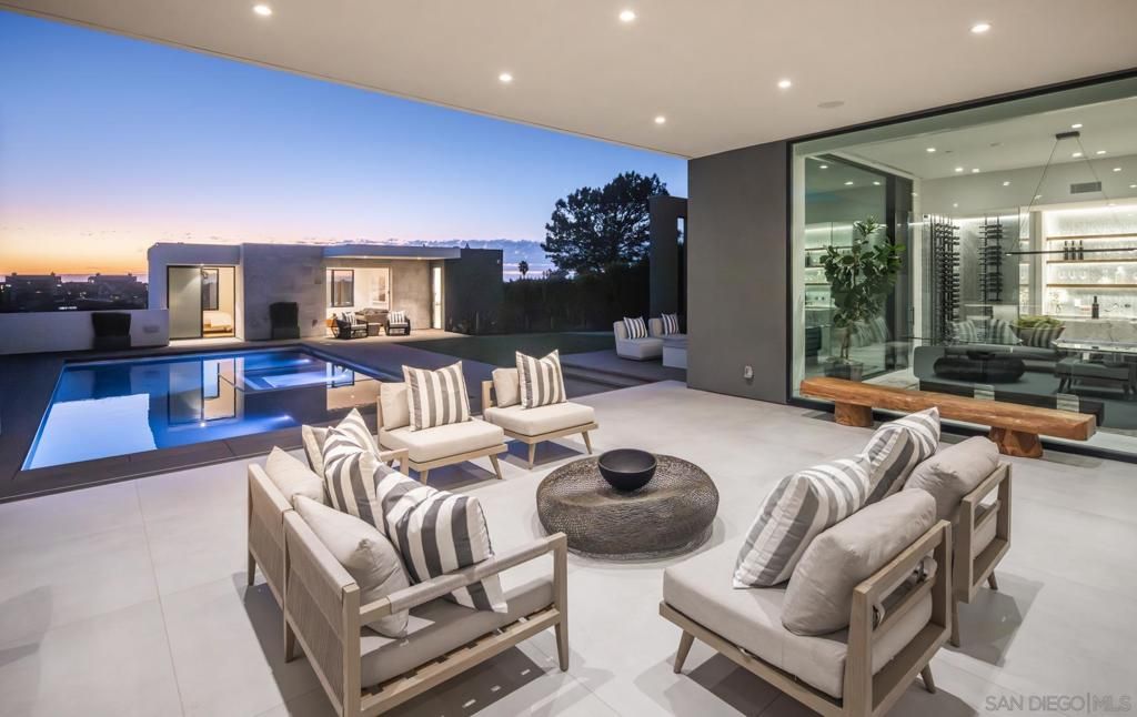 Exterior, Interior, Pool, Recessed Lighting