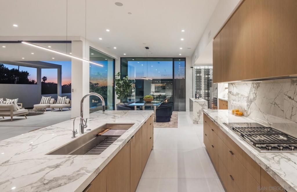 Interior, Kitchen, Living room, Pendant Lights, Recessed Lighting, Stainless Steel Appliances