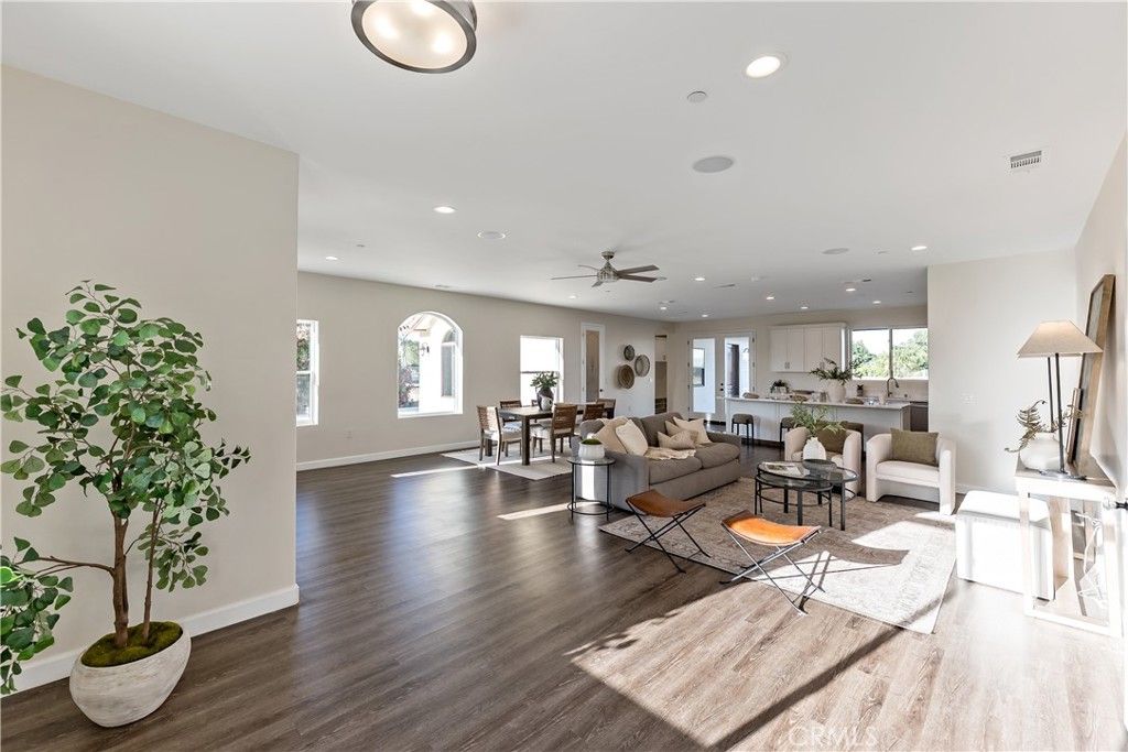 Dining room, Interior, Living room, Recessed Lighting, Wood Texture Flooring