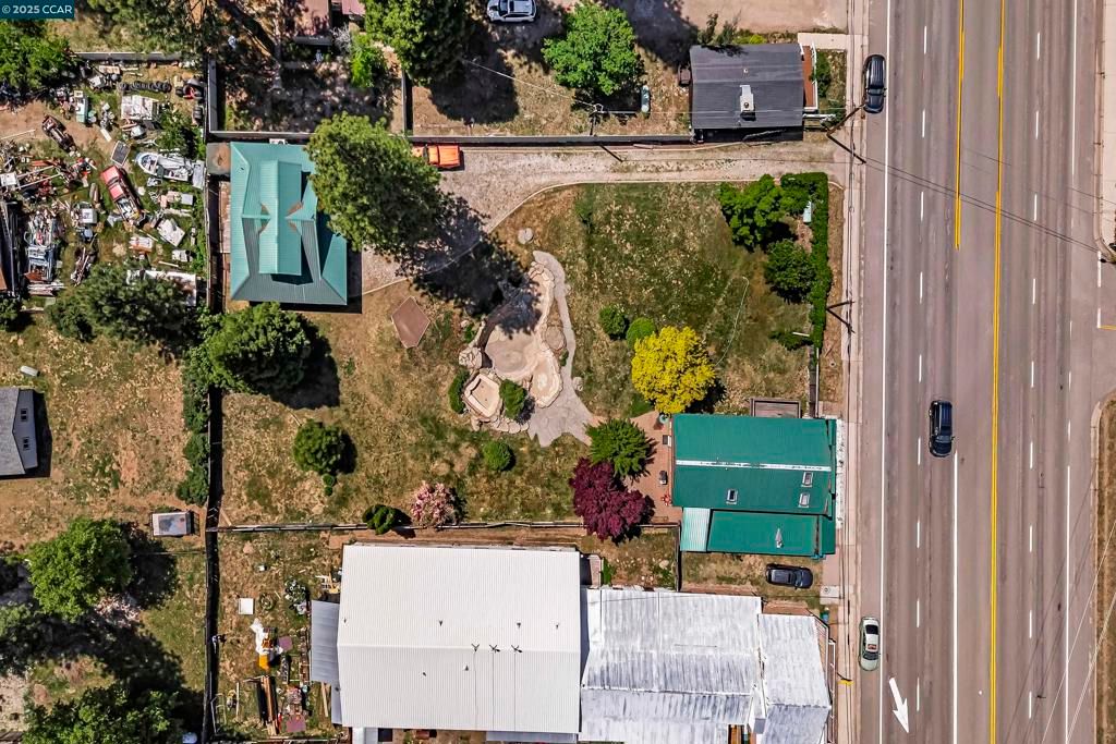 Exterior, Drone