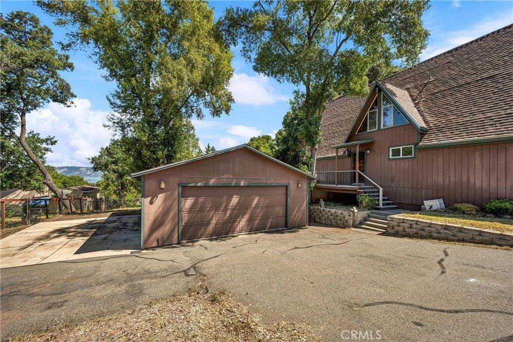 Backyard, Detached Garage, Exterior