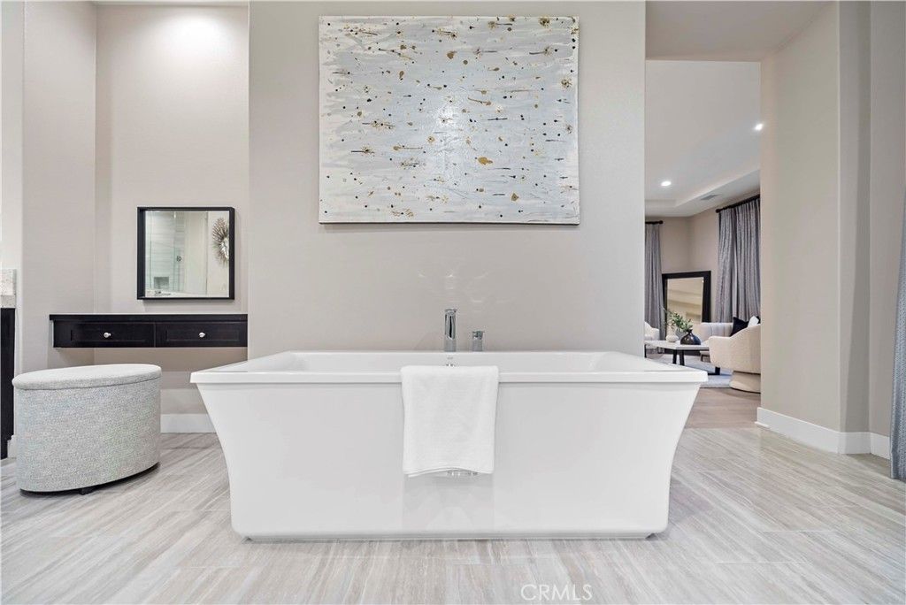 Bathroom, Free Standing Baths, Interior, Recessed Lighting, Wood Texture Flooring