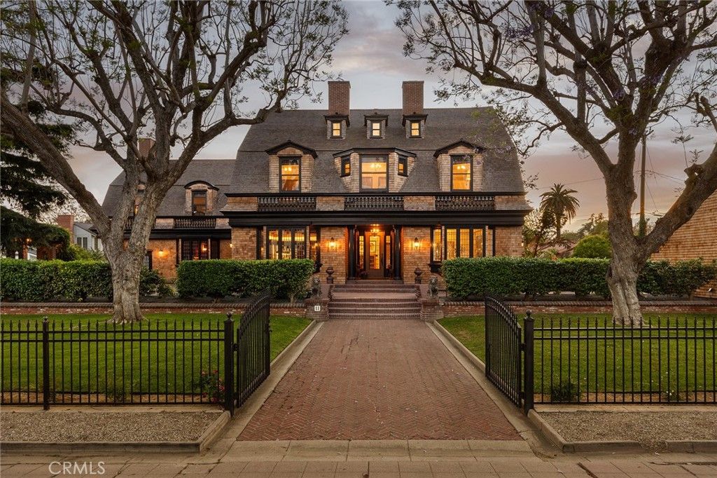 Exterior, Facade, Brick Facade, French Provincial