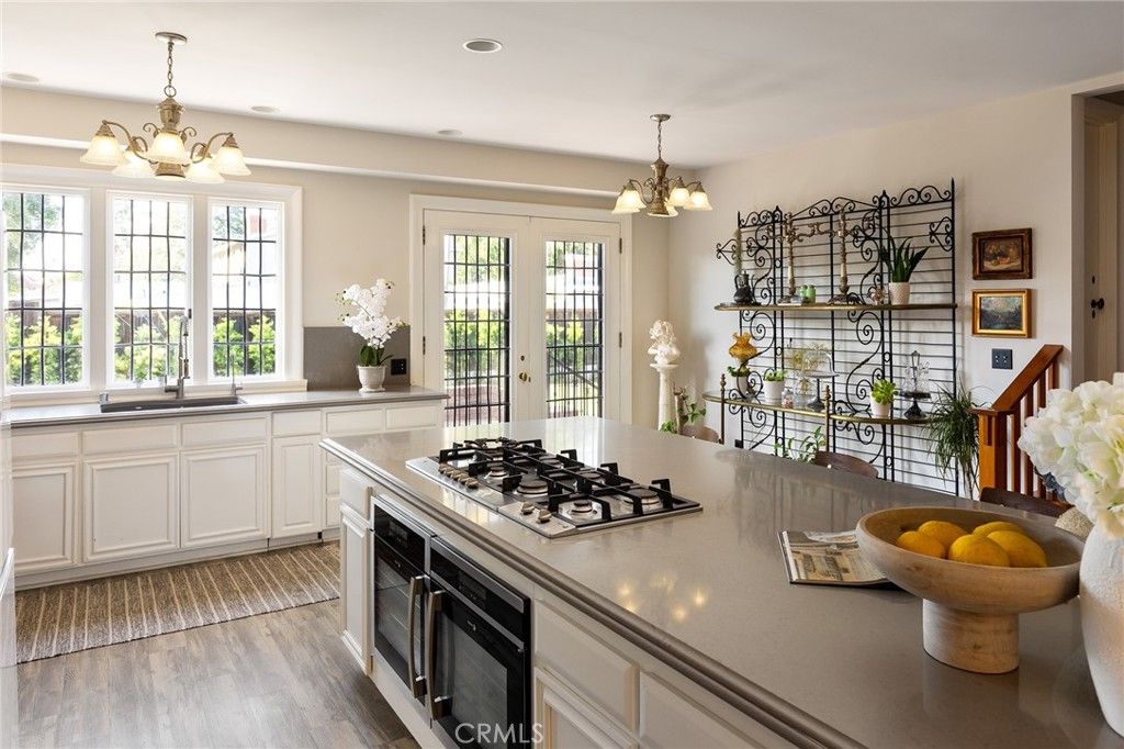 Chandelier, Interior, Kitchen, Recessed Lighting, Wood Texture Flooring