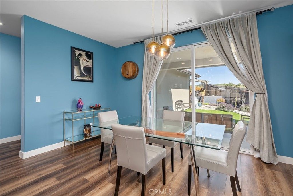 Dining room, Interior, Pendant Lights, Recessed Lighting, Wood Texture Flooring