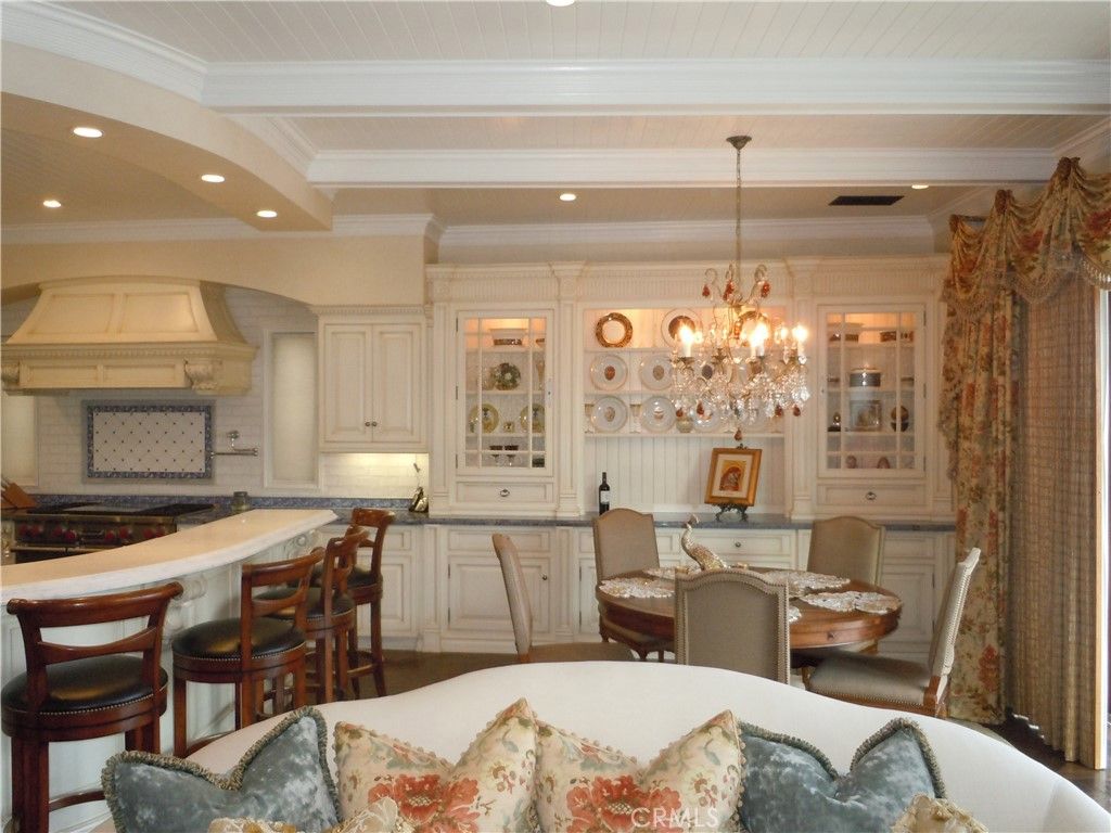 Chandelier, Dining room, Interior, Kitchen, Recessed Lighting