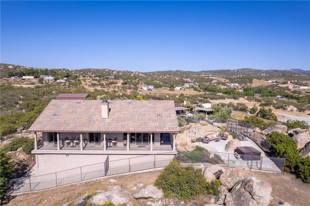 Exterior, Drone