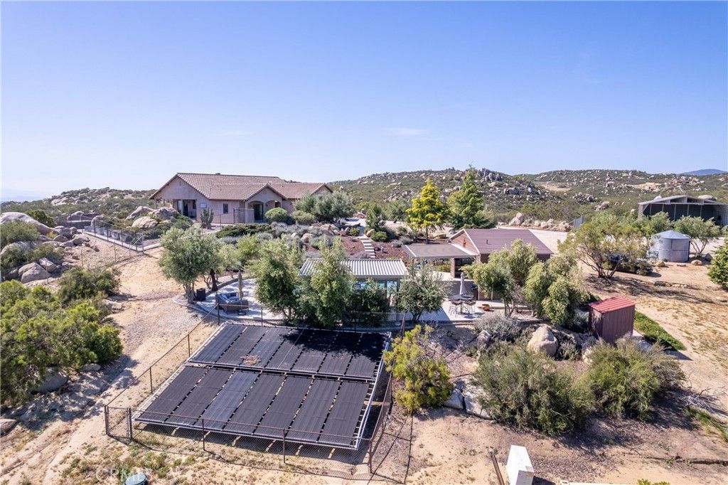 Exterior, Drone