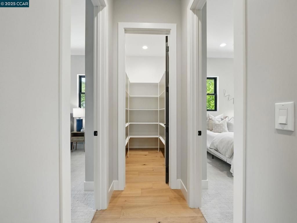 Bedroom, Interior, Recessed Lighting, Walk-in Closets, Wood Texture Flooring