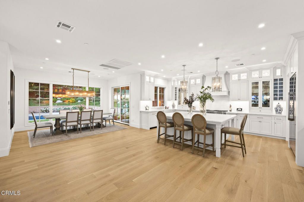 Dining room, Interior, Kitchen, Pendant Lights, Recessed Lighting, Wood Texture Flooring