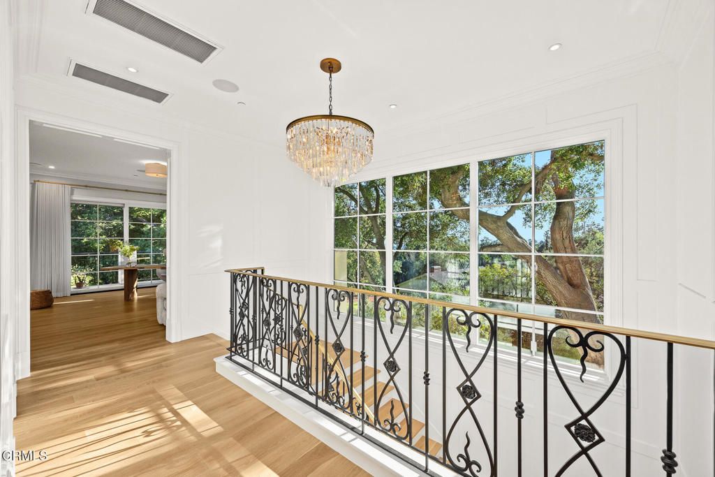 Chandelier, Interior, Recessed Lighting, Wood Texture Flooring