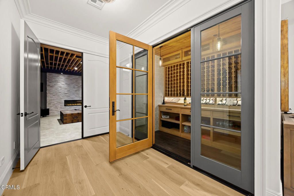 Interior, Wine Storage, Wood Texture Flooring