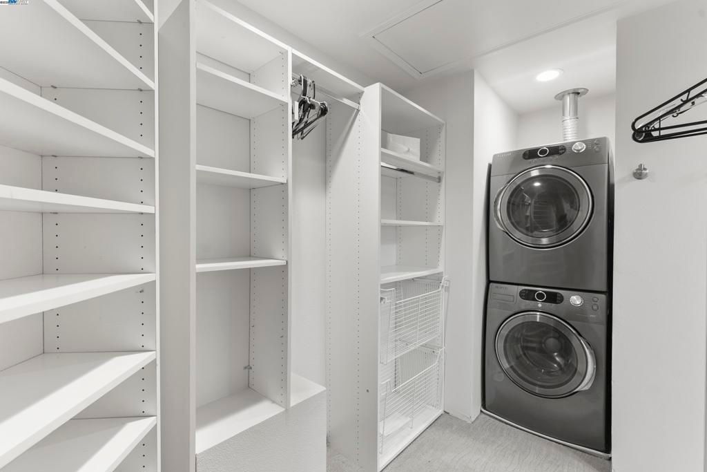 Interior, Recessed Lighting, Utility Closets, Washer