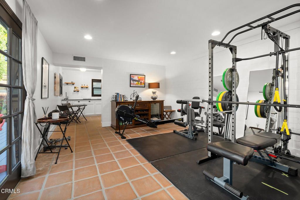 Fitness Equipment, Interior, Recessed Lighting