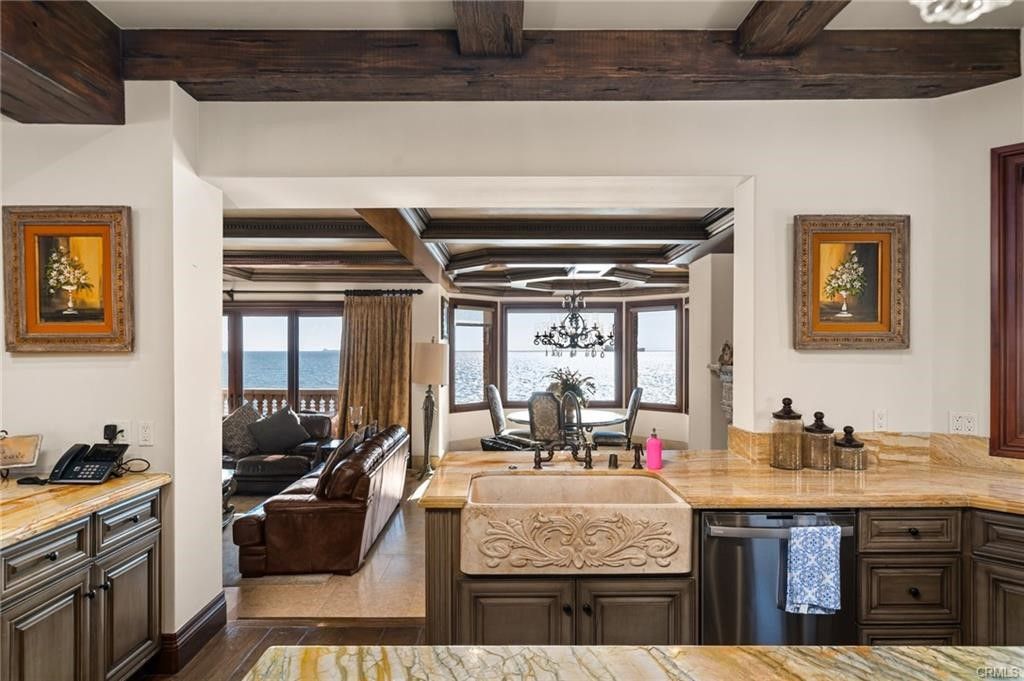 Chandelier, Dining room, Interior, Kitchen, Living room, Water, Wooden Beams