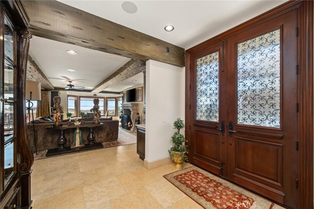 Fireplace, Interior, Recessed Lighting