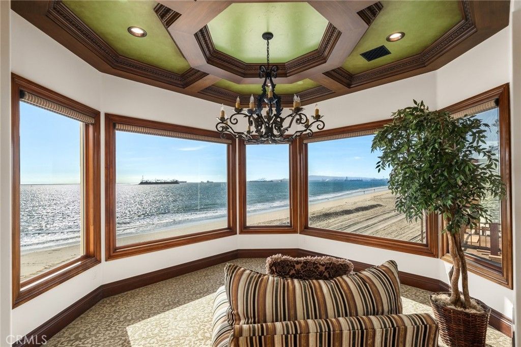Chandelier, Interior, Recessed Lighting, Water