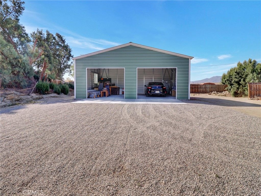 Backyard, Detached Garage, Exterior