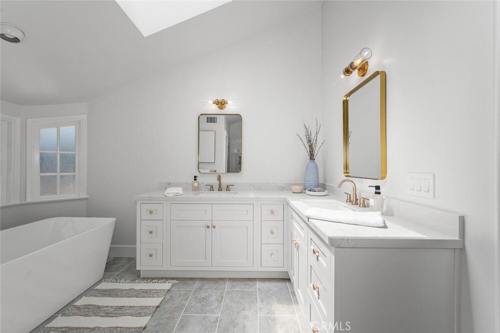 Bathroom, Dual Sink Vanities, Free Standing Baths, Interior