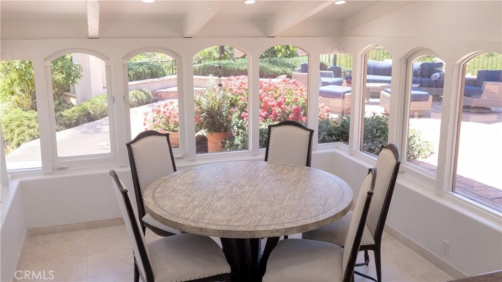 Dining room, Interior, Recessed Lighting