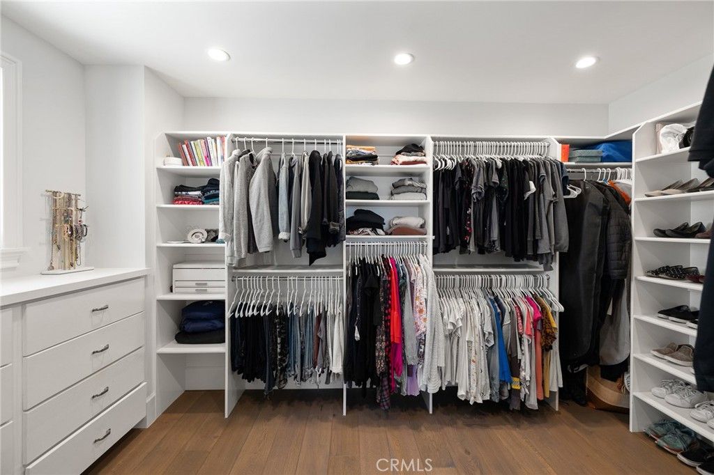 Interior, Recessed Lighting, Walk-in Closets, Wood Texture Flooring