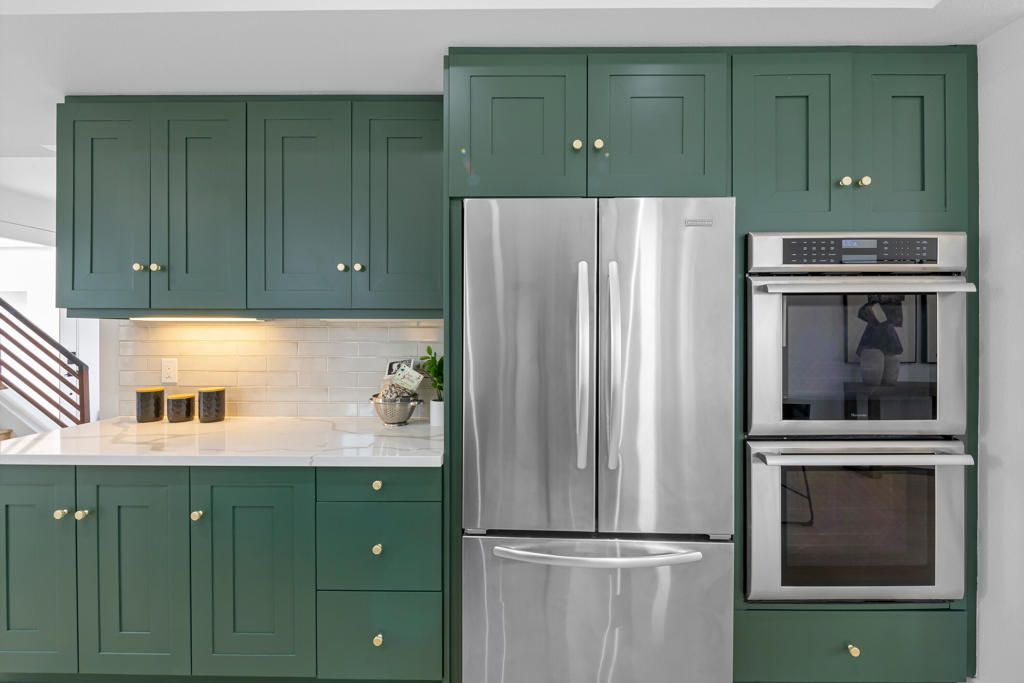 Interior, Kitchen, Stainless Steel Appliances