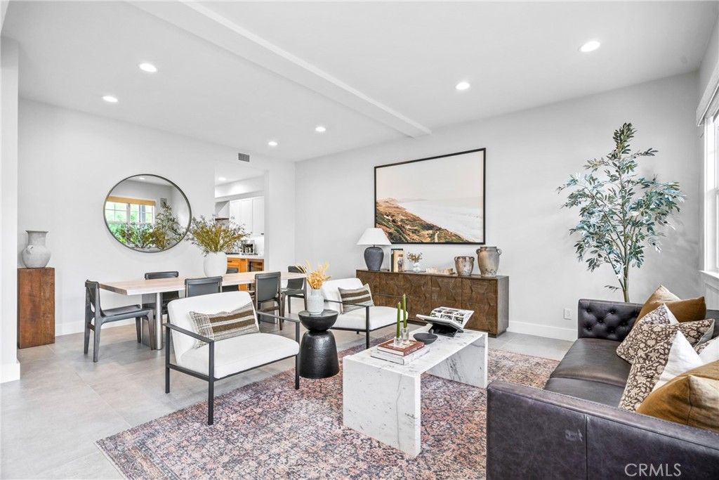 Dining room, Interior, Living room, Recessed Lighting