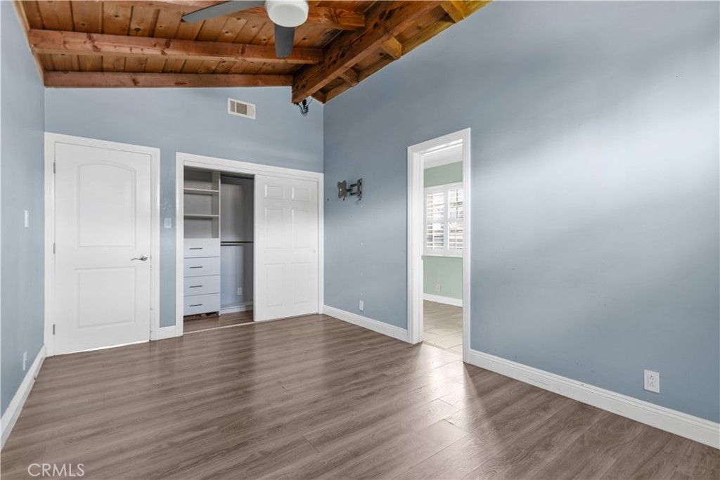 Empty room, Interior, Wooden Beams, Wooden Ceilings, Wood Texture Flooring