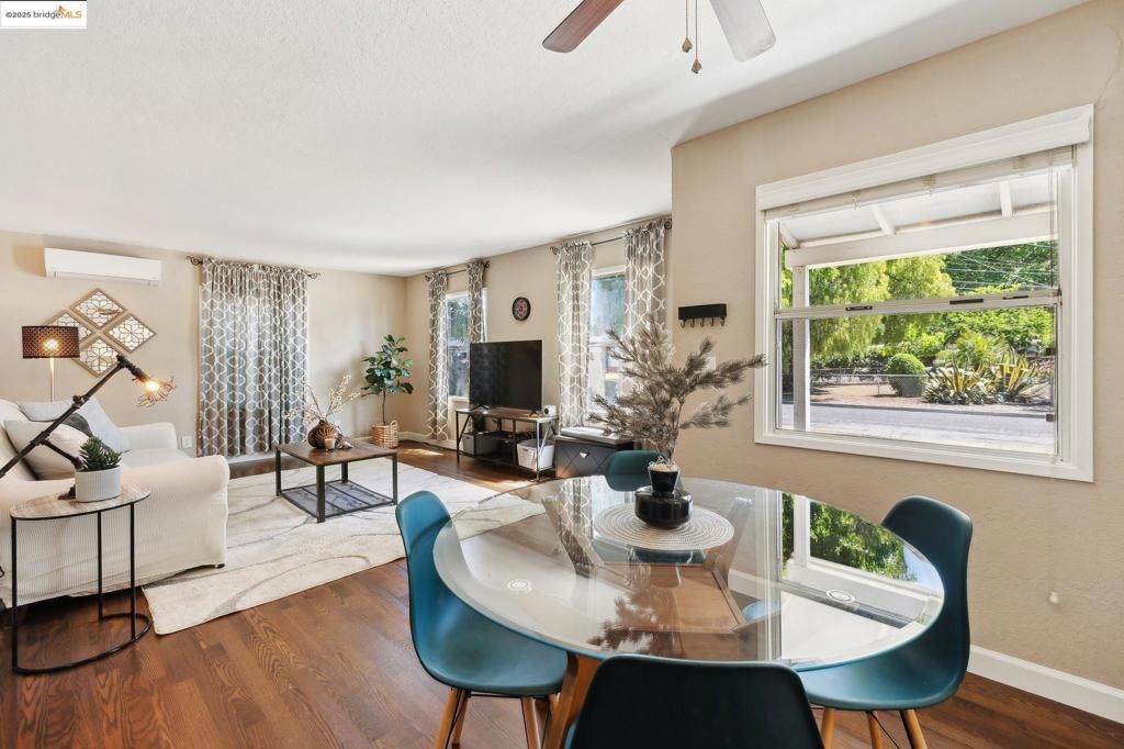 Dining room, Interior, Living room, Wood Texture Flooring