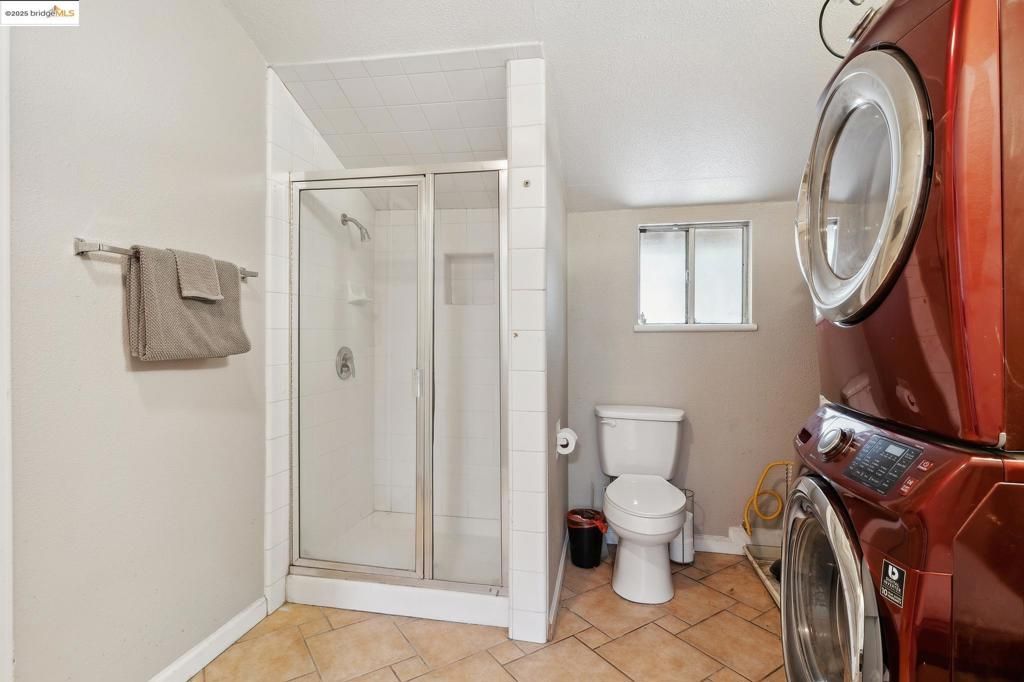 Bathroom, Glass Shower, Interior, Washer