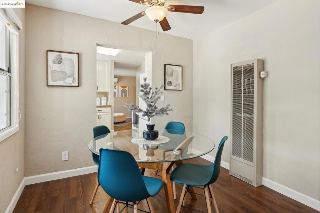 Dining room, Interior, Wood Texture Flooring
