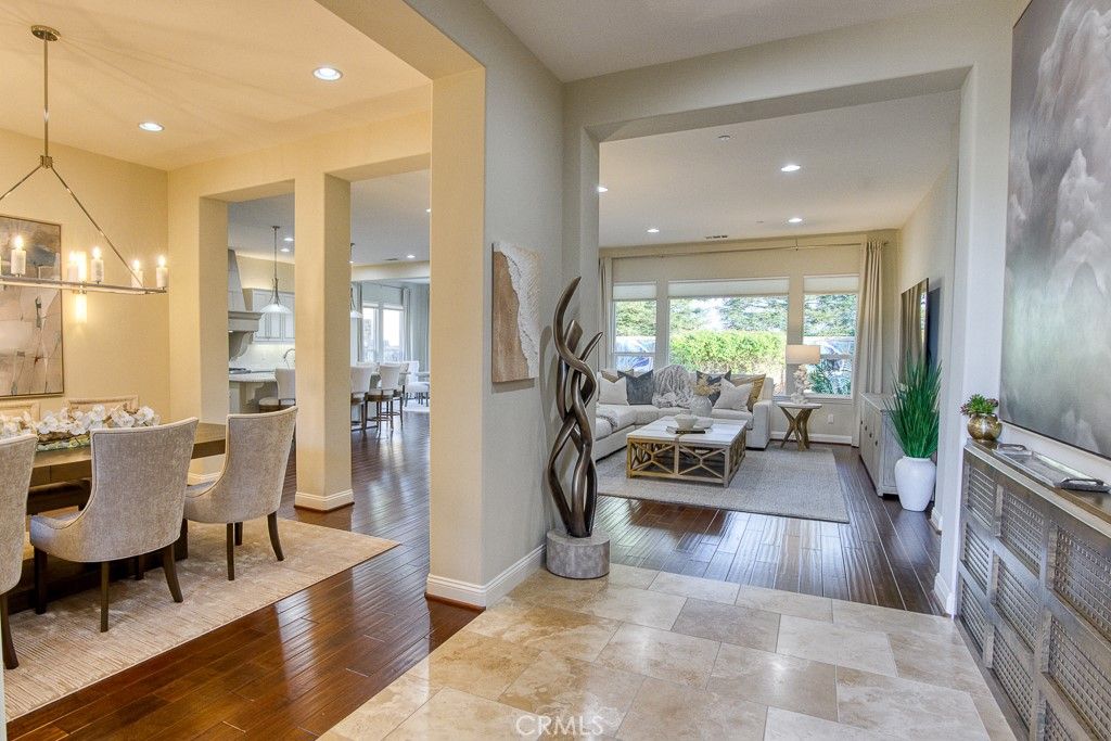 Dining room, Interior, Living room, Pendant Lights, Recessed Lighting, Wood Texture Flooring