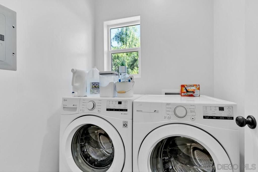 Interior, Utility Closets, Washer