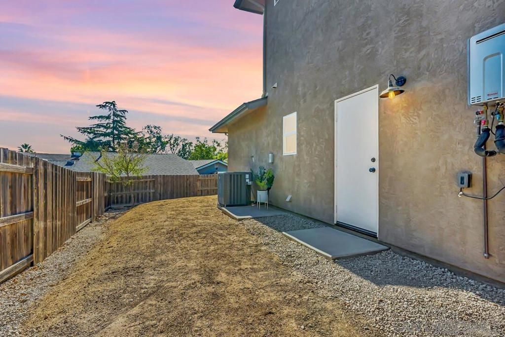 Backyard, Exterior