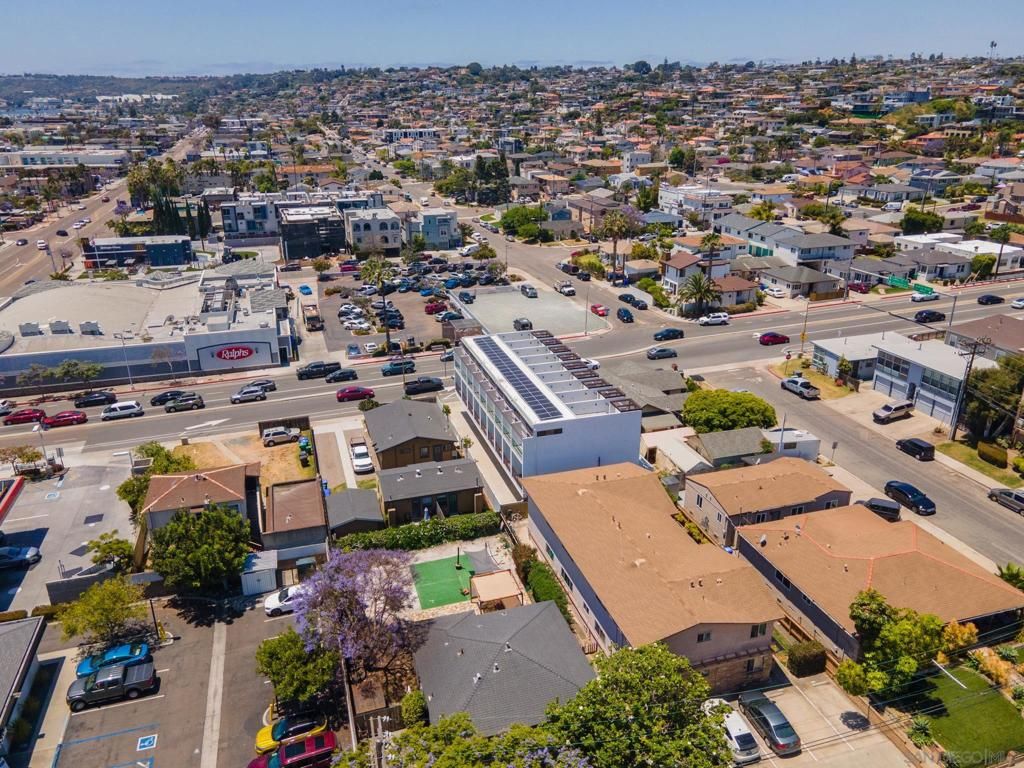 Exterior, Drone