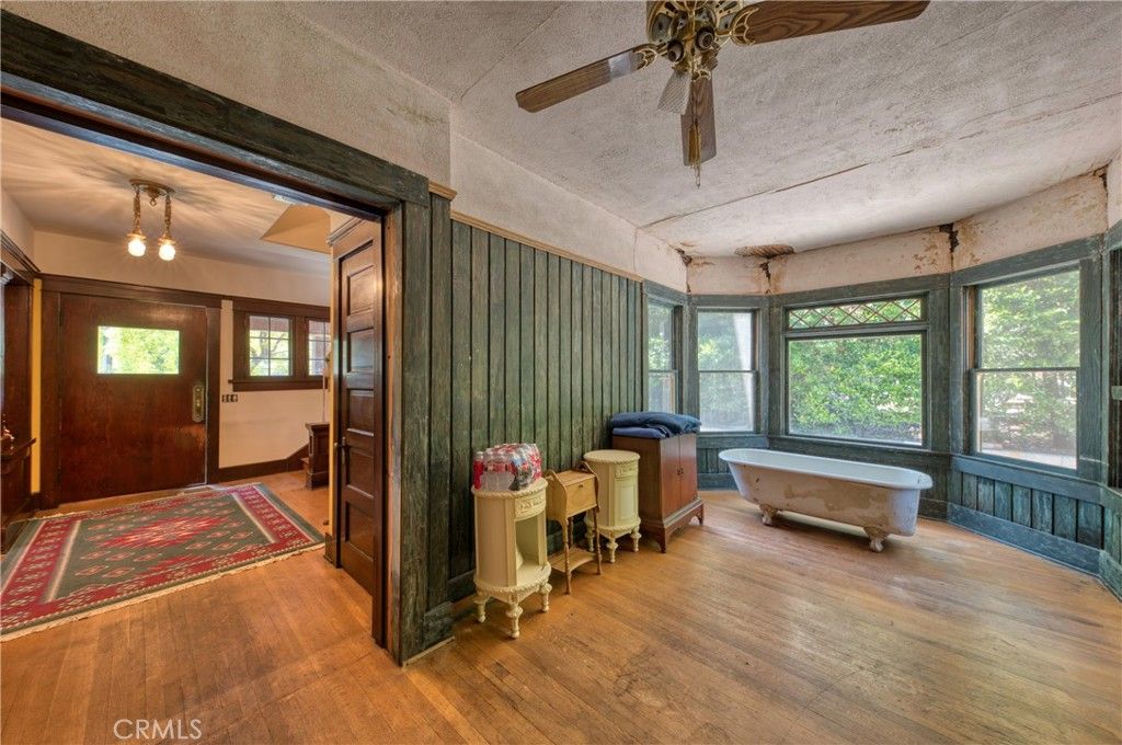 Bathroom, Free Standing Baths, Interior, Wood Texture Flooring