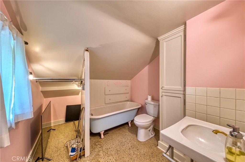 Bathroom, Free Standing Baths, Interior