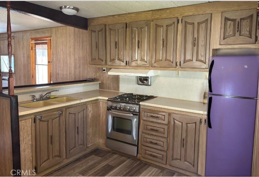 Interior, Kitchen, Wood Texture Flooring