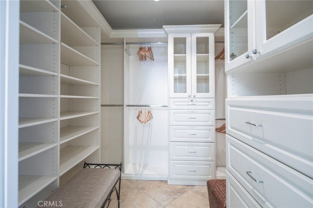 Interior, Walk-in Closets