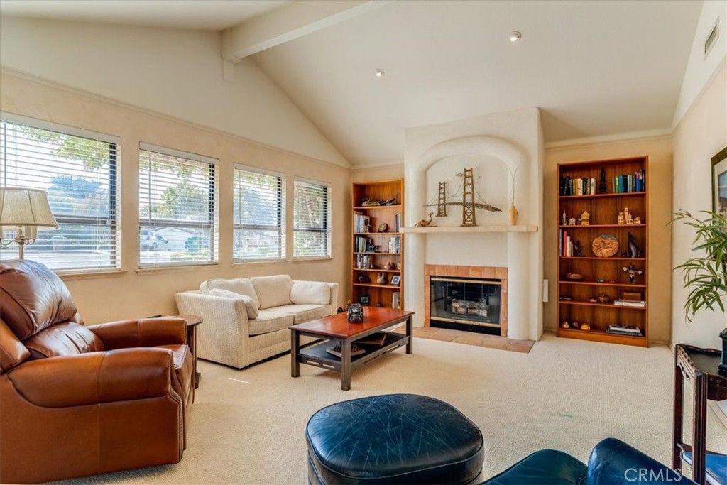 Fireplace, Interior, Living room, Recessed Lighting